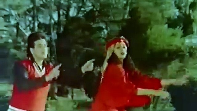 Chhuee Muee Chhuee /1987 Himmat Aur Mehanat /Mohammed Aziz, Asha Bhosle,  Jeetendra, Sridevi