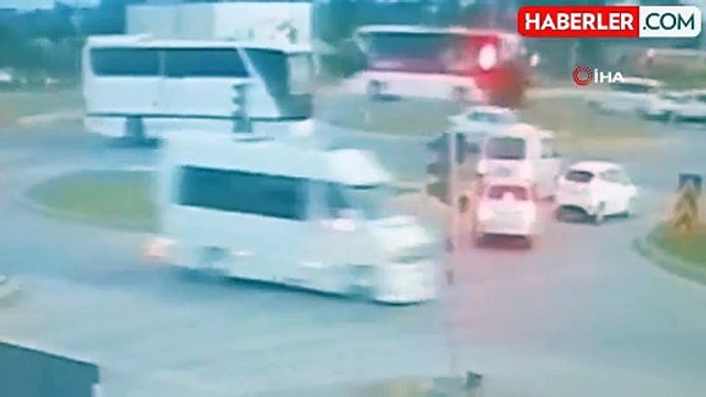 Aracına çarpıp kaçan ehliyetsiz ve alkollü sürücüyü 500 metre takip edip yakaladı