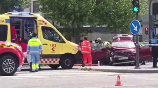 Cortada la Avenida Cantabria por un accidente con heridos en el cruce con Reyes Católicos de Burgos
