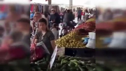 Adana'da yağmur nedeniyle yollar göle döndü