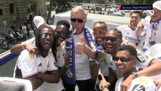 Dancing Don - Ancelotti lets loose at Real Madrid title celebrations