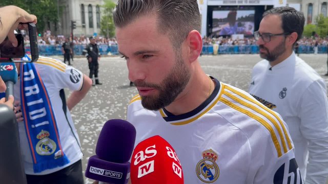 Las palabras de Nacho tras poner la bufanda a la Diosa Cibeles