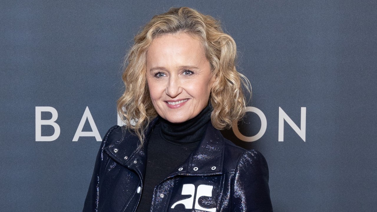 GALA VIDEO - Caroline Roux fait de tendres confidences sur sa famille : “Un mari, des enfants qui constituent mon socle”