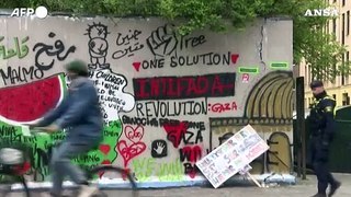 Malmoe, graffiti filo-palestinesi sui muri dell'Eurovision Village