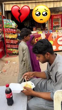 میری اس ویڈیو میں انسانیت کے لیے ایک بہت بڑا میسیج ہے اگر میرا پیغام آپ کو اچھا لگے تو اِسےضرور شیئر کریں ۔ شُکریہ