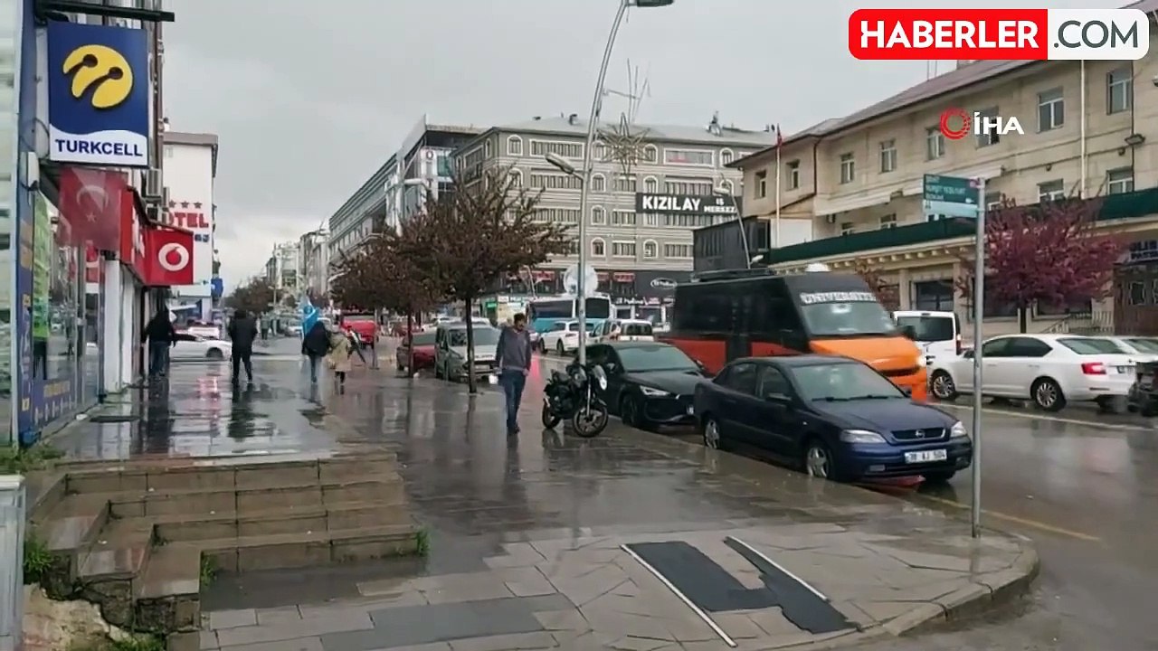 Erzurum'da Sağanak Yağış Etkili Oldu