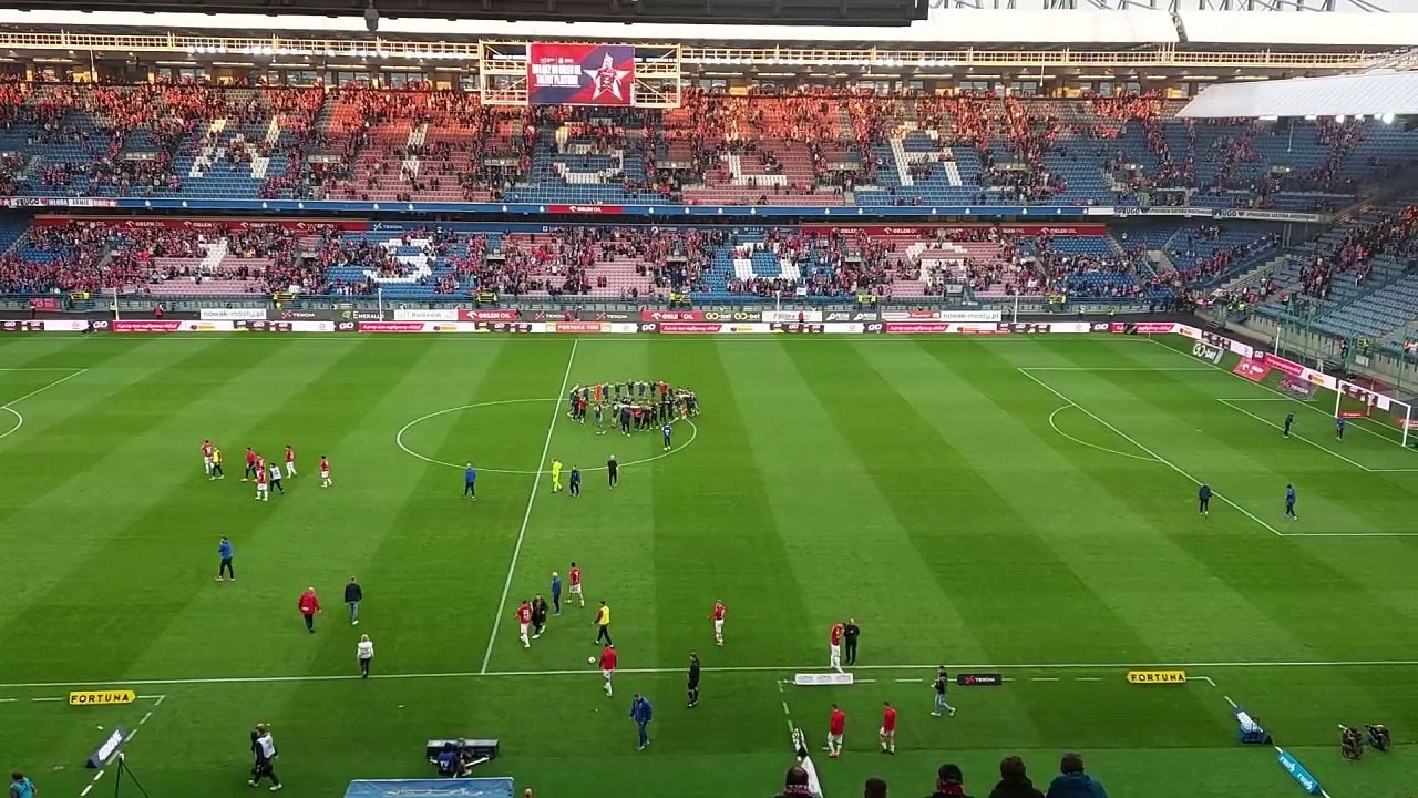 Lechia Gdańsk zdobyła Kraków i jest już w PKO Ekstraklasie! Radość piłkarzy po awansie