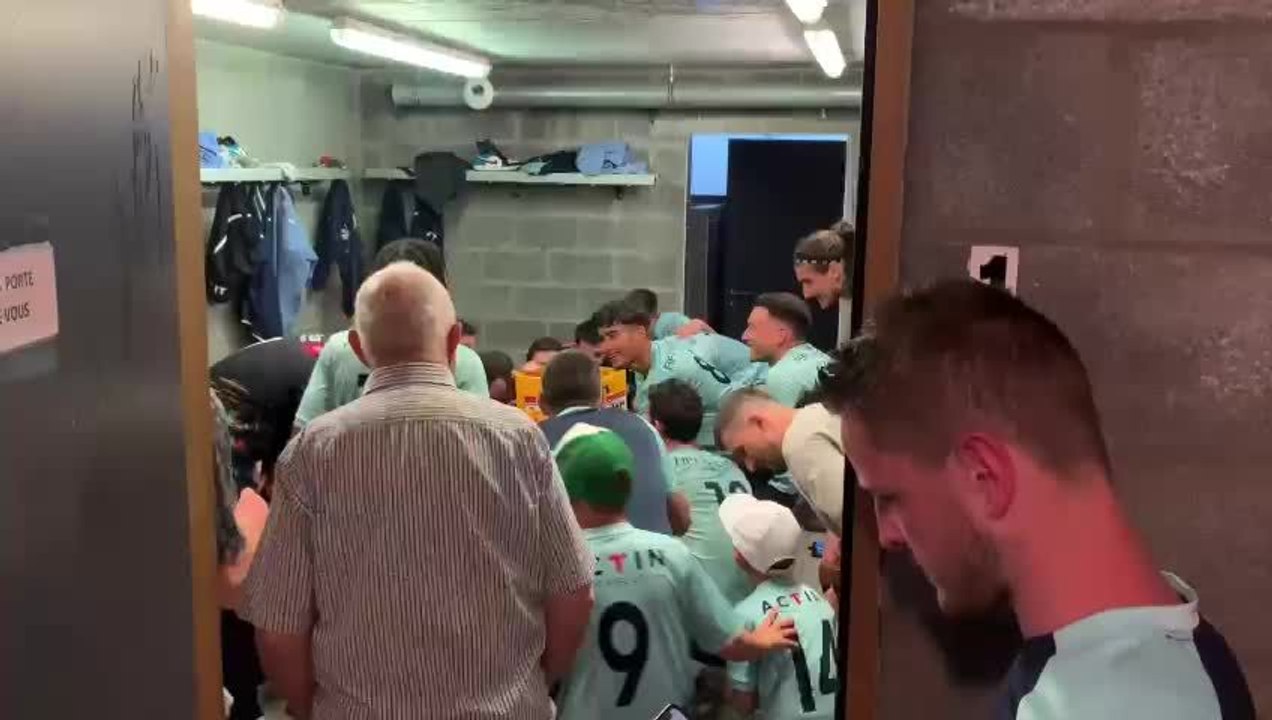 La fête après la victoire de Loyers face au Condrusien