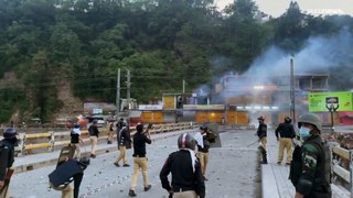 مقتل ضابط شرطة  باكستاني في أعمال شغب في كشمير