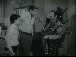 1960s Borden's butterscotch pecan ice cream - Pete bagpipe