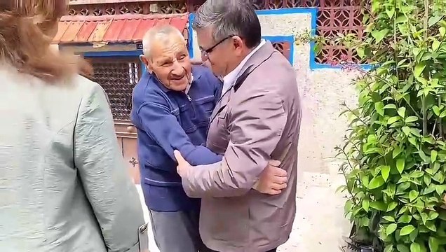 Vali Özarslan şehit annesi Münevver Yılmaz’ı ziyaret etti