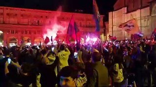 Video: Bologna in Champions League, festa in piazza