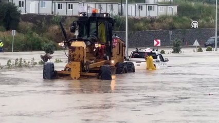Aşırı yağışın vurduğu Hatay'da kriz masası oluşturuldu