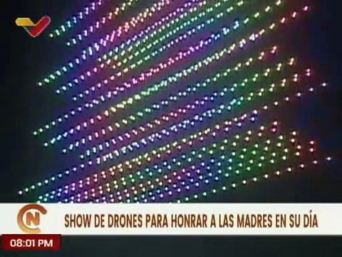 Gobierno Bolivariano ofrece show de drones para honrar a las madres venezolanas en su día