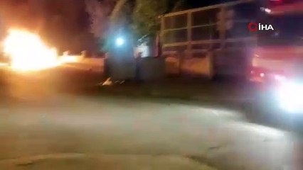 Park halindeyken alev alan otomobil kullanılamaz hale geldi