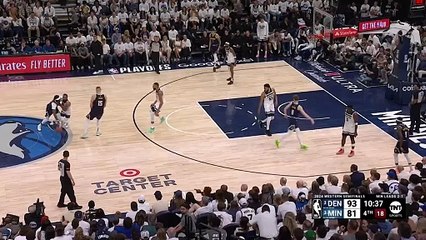Jackson's wraparound sets up Jokic for the three