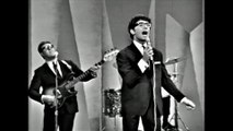 Freddie And The Dreamers - You Were Made For Me (Live On The Ed Sullivan Show, April 25, 1965)