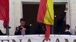 Eline mikrofonu alan Alman futbolcu Arda Güler tezahüratı