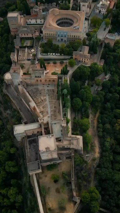 LES PLUS BEAUX monuments de Grenade en Andalousie