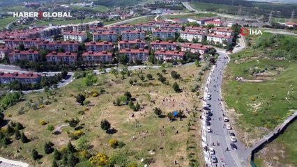 Ekran bağımlılığını azaltmak için şenlik düzenlediler: Gökyüzü rengarenk
