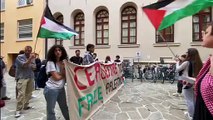 Padova, tensione all'università: attivisti pro Palestina chiusi fuori dal palazzo del Bo