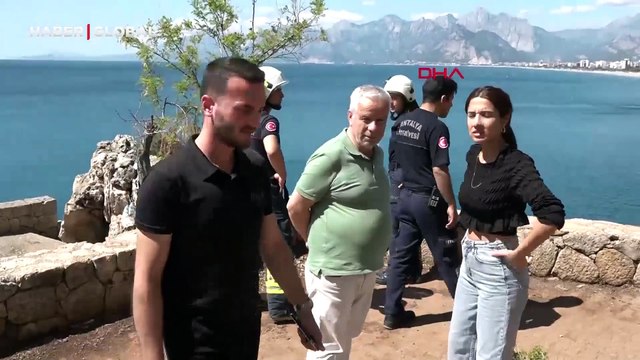 Antalya'da hareketli dakikalar: Bırakın beni, yanlış yapıyorsunuz