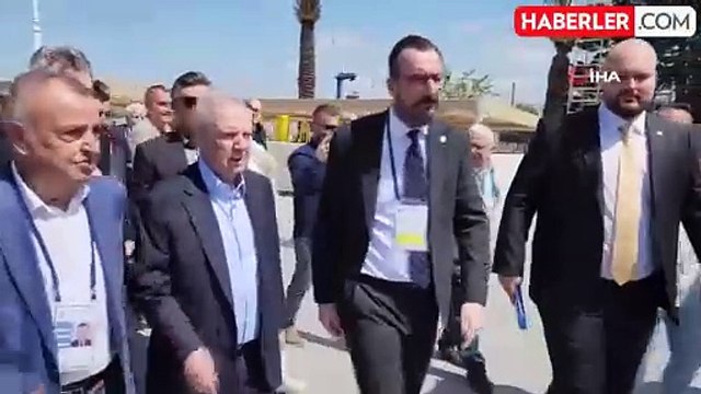 Fenerbahçe Kongre ve Divan üyeleri Aziz Yıldırım'ın aday olması için noter imzalı beyanname toplamaya başladı