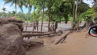 Indonésie : des coulées de lave froide et des inondations font au moins 41 morts