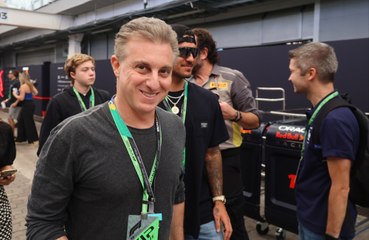 Luciano Huck explica por que não foi ao RS: 'Estaria ocupando um espaço vital no resgate'