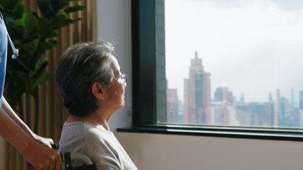 Moselle : une femme de 84 ans retrouvée morte sous un oreiller dans son EHPAD, ce que l’on sait