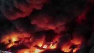 Un incendio en Varsovia convierte en cenizas un centro comercial