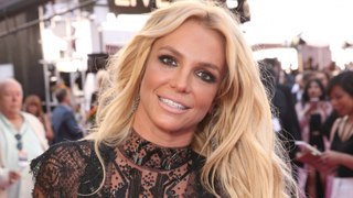 Britney Spears says she hopes her broken foot will heal without surgery