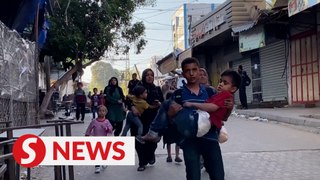 Gazans flee Jabalia as Israeli forces step up attacks