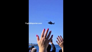 Saluti dall'elicottero Militare - Frecce Tricolori a Trani (12 maggio 2024)