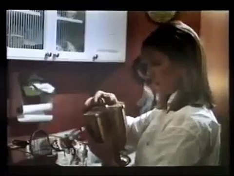 Meurtre mystérieux à Manhattan Bande-annonce (IT)