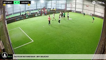 Faute de Rayane Riahi - Bry Selecao