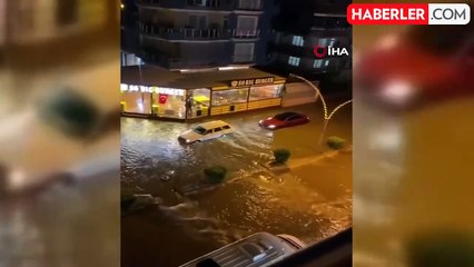 Kuvvetli yağışlar derelerin debisi artırdı, caddeler göle döndü
