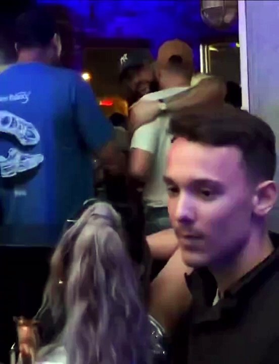 Bad Bunny en un bar gay de Nashville, Tennessee