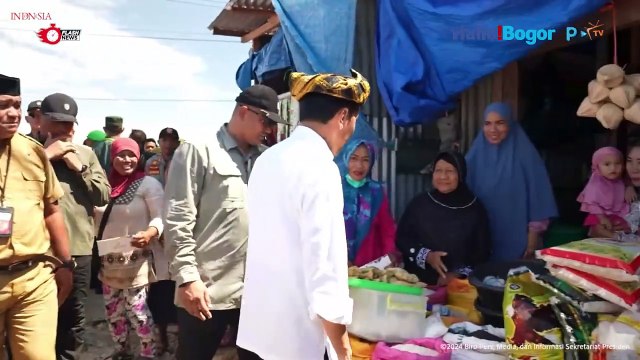 Presiden Jokowi Disambut Antusias di Pasar Laino Raha, Muna: Berdialog dan Beri Bantuan kepada Pedagang