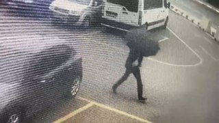 Otomobildeki bilgisayarı çalan Gürcistanlı hırsızlar yakalandı