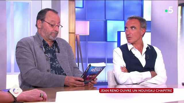 L’acteur Jean Reno craque et fond en larmes sur le plateau de « C à vous » sur France 5 en évoquant son père