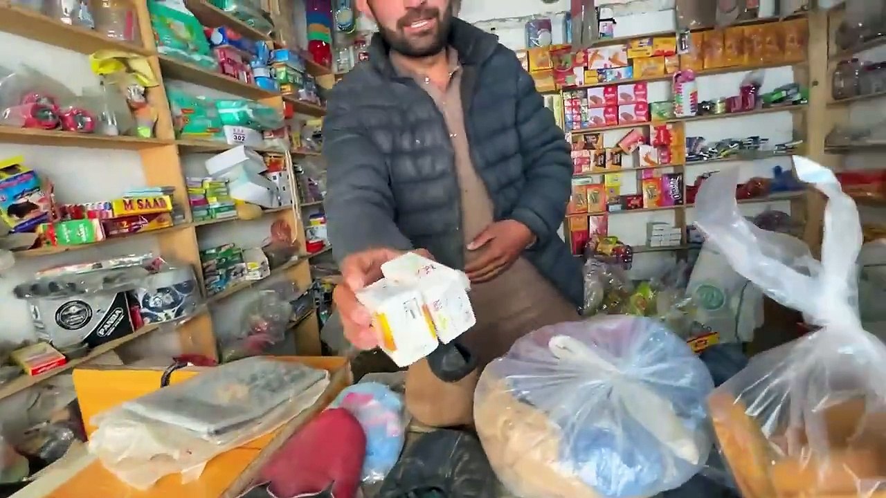 Dost Ka Gift  Muskan K Haath Lag Gya  - Going To My Freind's Village