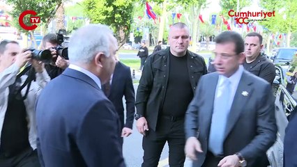 Seçim yarışının kıyasıya geçtiği Fatih'te Ekrem İmamoğlu'na yoğun ilgi