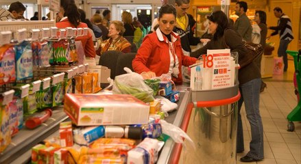 El IPC escala al 3,3% en abril por los alimentos, que suben un 4,7%