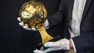 Sale a subasta el Balón de Oro de Maradona en París y se espera un histórico cheque de 