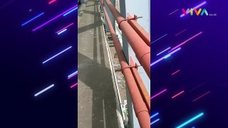 Tiang Jembatan Ikon Kota Jambi Diseruduk Kapal Tongkang