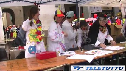 Video News - La corsa dei nasi rossi