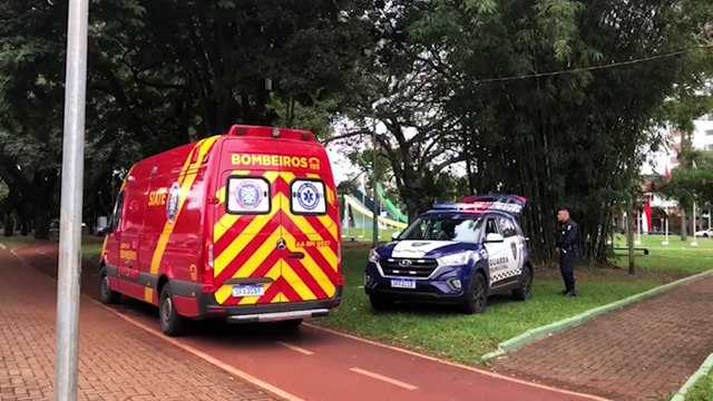 Jovem fica ferida na Ciclovia da Avenida Brasil após patinete deslizar na pista molhada
