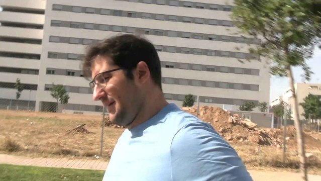 Julián Contreras, feliz con su vida en Córdoba, niega un futuro acercamiento con sus hermanos