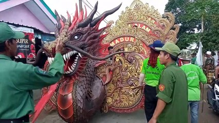 Kesenian yang unik setiap tahunnya di kampung